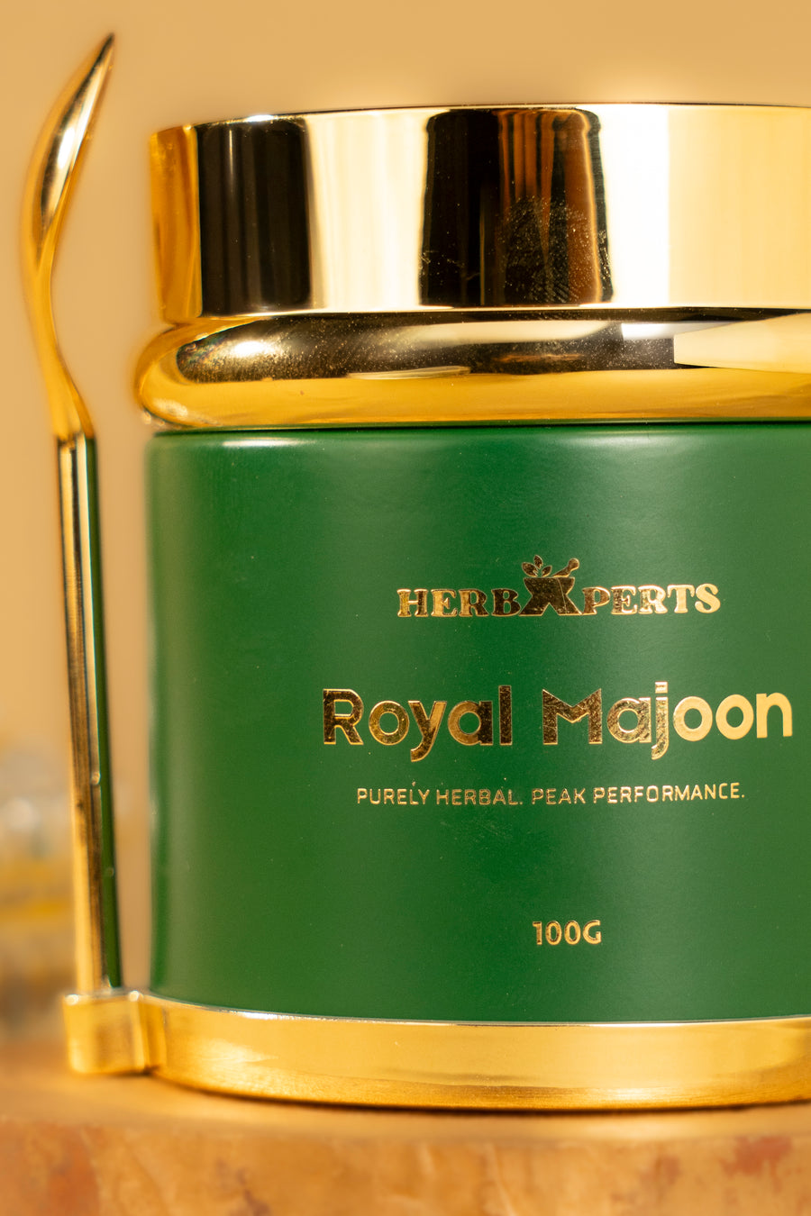 Close-up of the Royal Majoon jar label